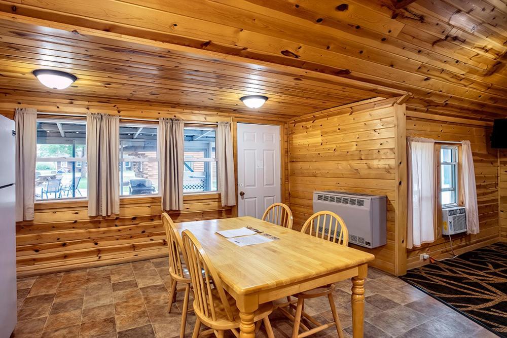 Big River Escape Riverside Cabins Buffalo City Εξωτερικό φωτογραφία