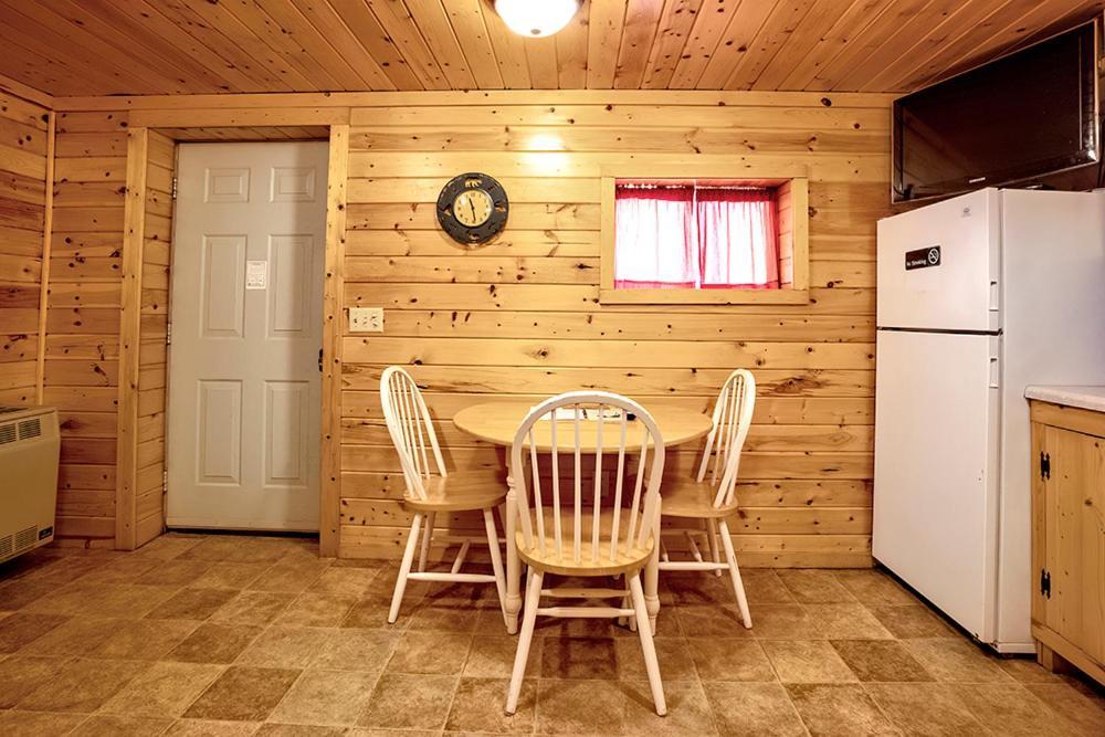 Big River Escape Riverside Cabins Buffalo City Εξωτερικό φωτογραφία